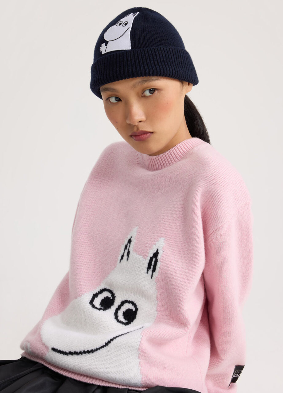 pink moomin knit